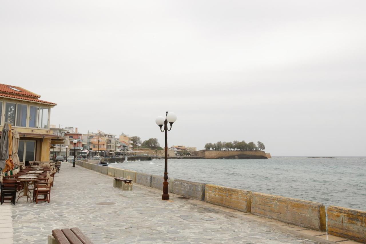 Captain Nick Chania  Exterior photo